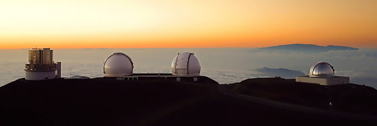 Sunset from above the clouds on the Mauna Kea Summit and Stars Tour.